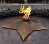 Звезда вечного огня листовая бронза чугун в Саках (518589)